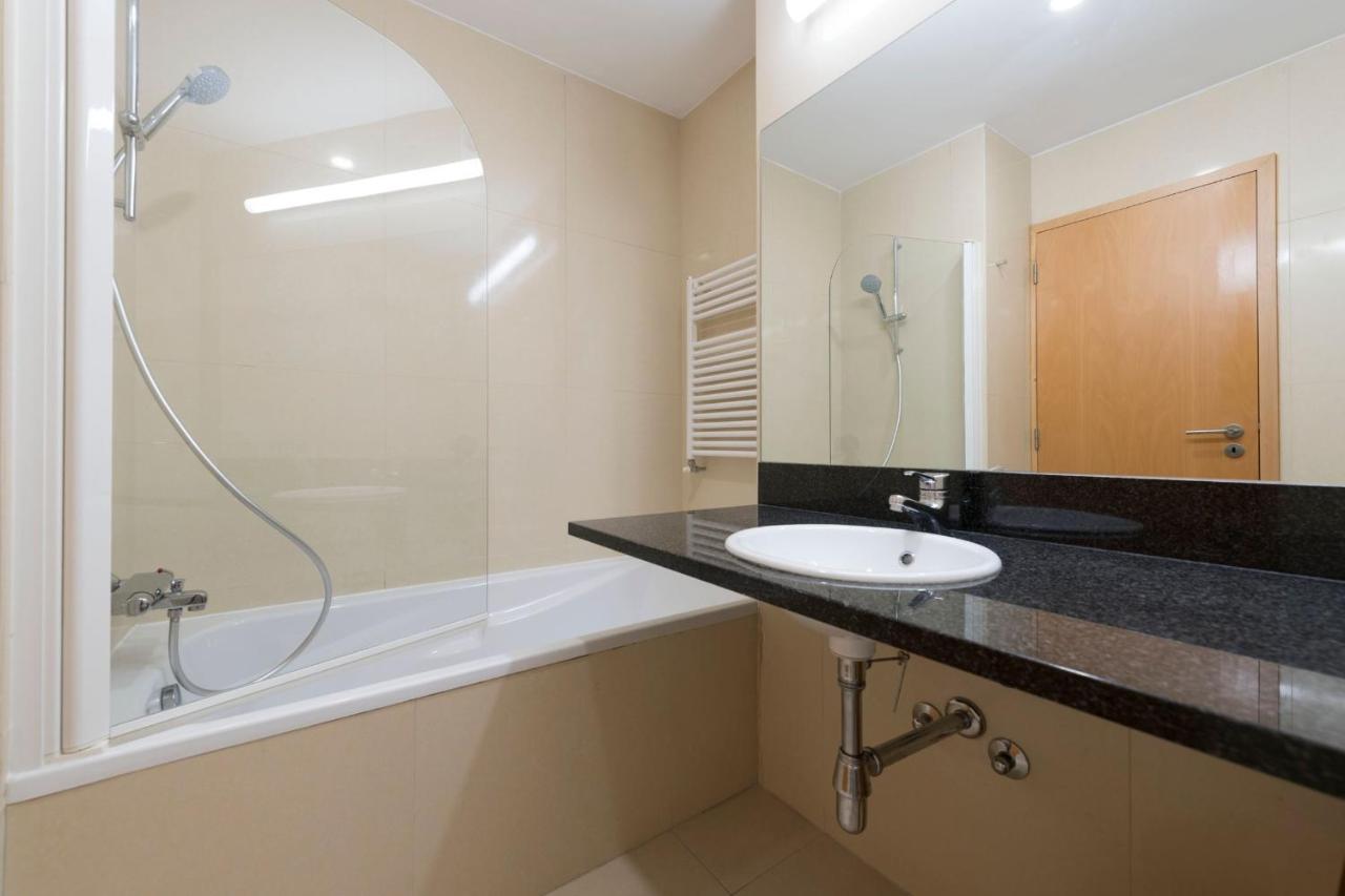 Lovelystay - Oporto Beach Apartment With 2 Free Parking Spots Matosinhos  Dış mekan fotoğraf